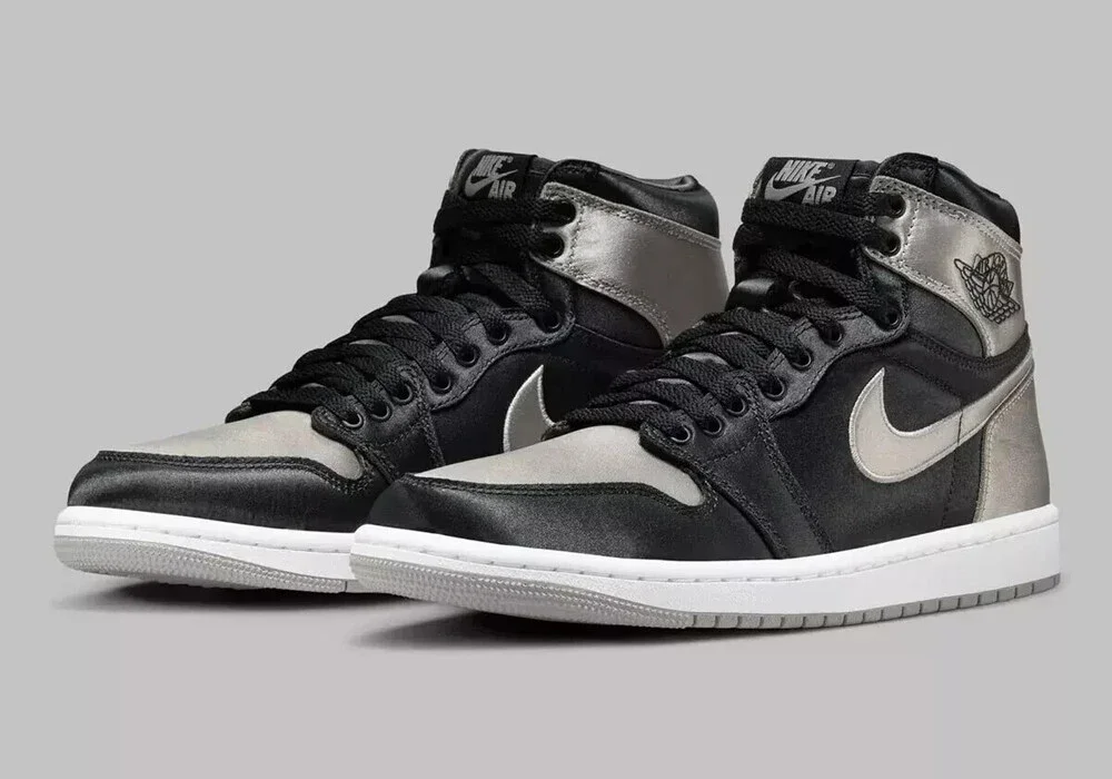 Air Jordan 1 Retro High OG 'Satin Black Toe' Sneakers